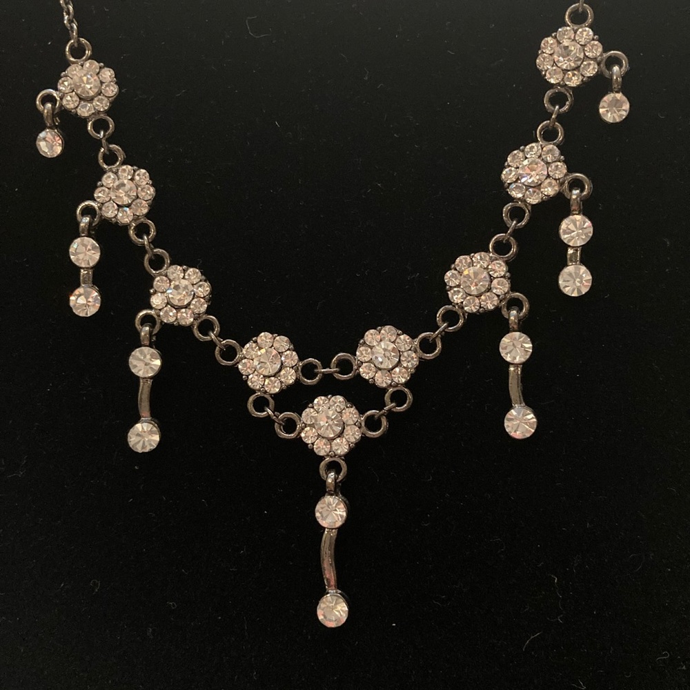 Daisy Drop. Silver-tone base metal with bright crystals Necklace & Earrings Set